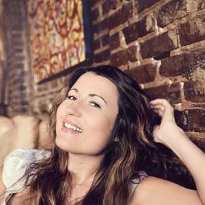 Meet your Posher, Angie